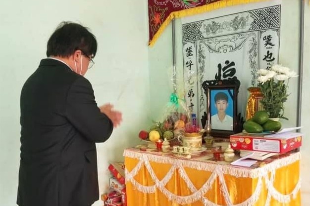 Thanh tra thi vieng thi sinh mat vi tai nan giao thong hinh anh