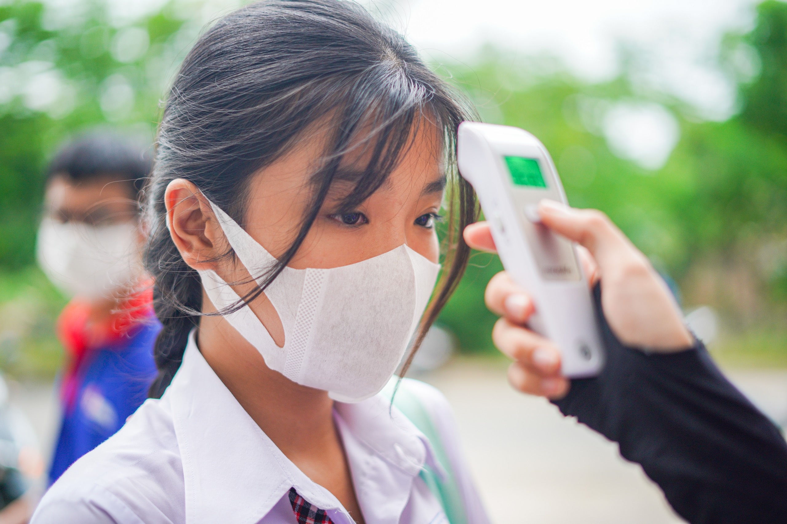 cham thi tot nghiep THPT anh 2