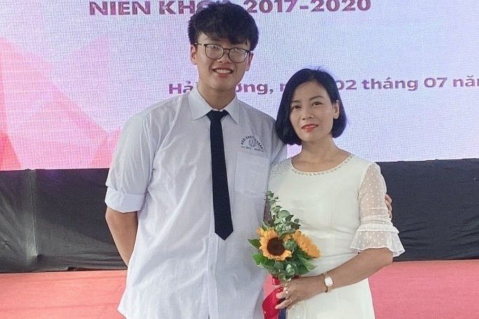 Nam sinh chuyen Toan Hai Duong do 5 truong dai hoc My hinh anh