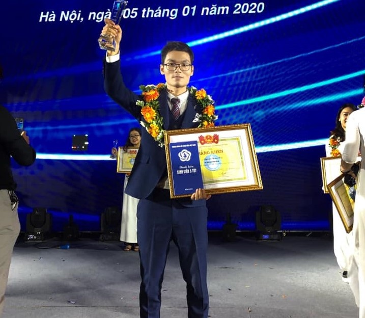 Dai hoc Bach Khoa anh 2