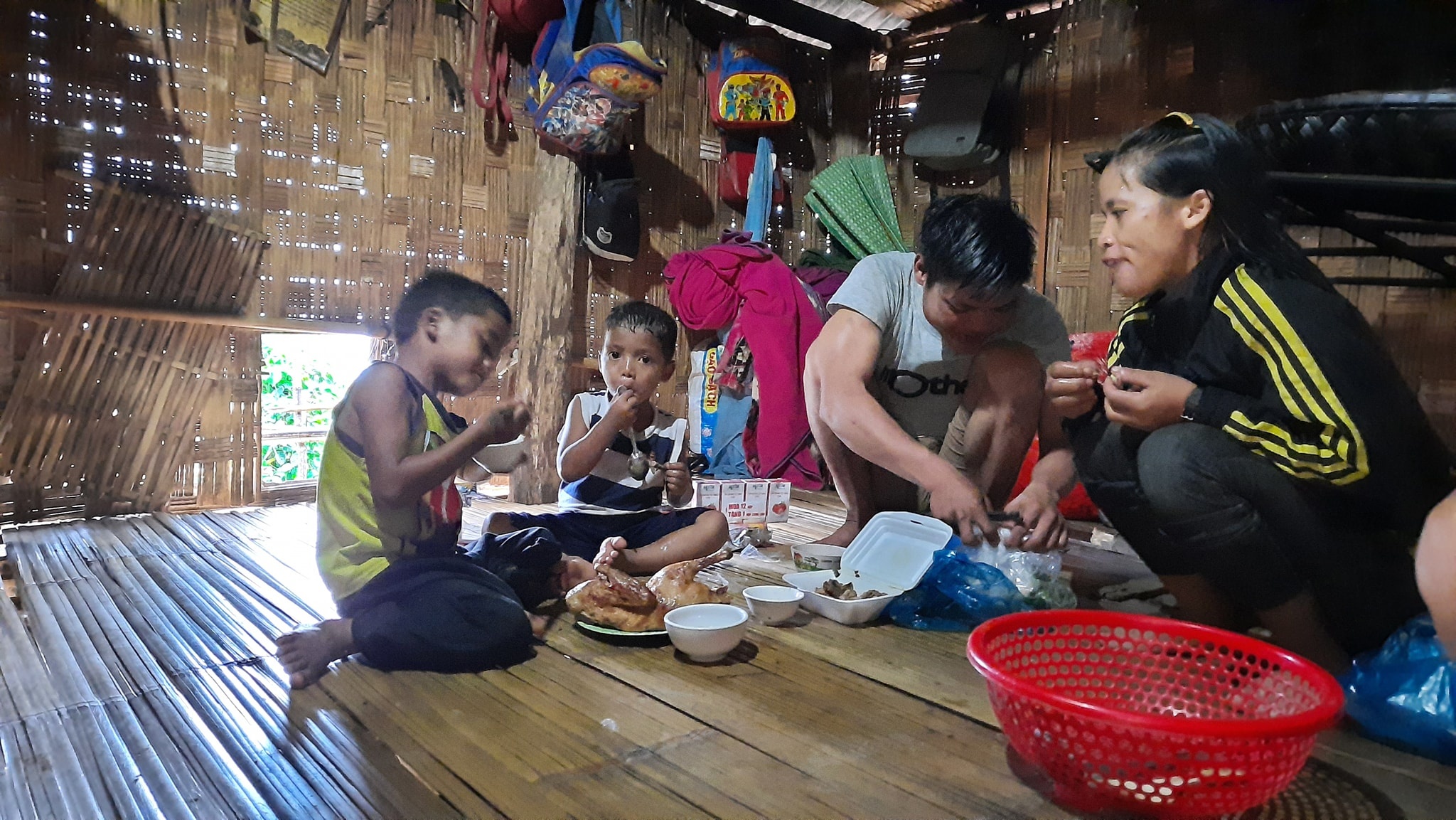 Cau be vac mang rung tang dong bao vung dich anh 2