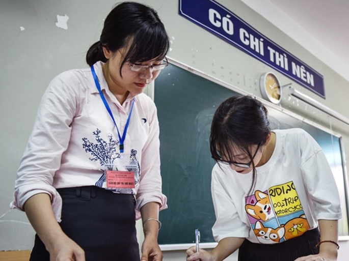 Hon 4.000 thi sinh dat diem 10 mon Giao duc Cong dan hinh anh