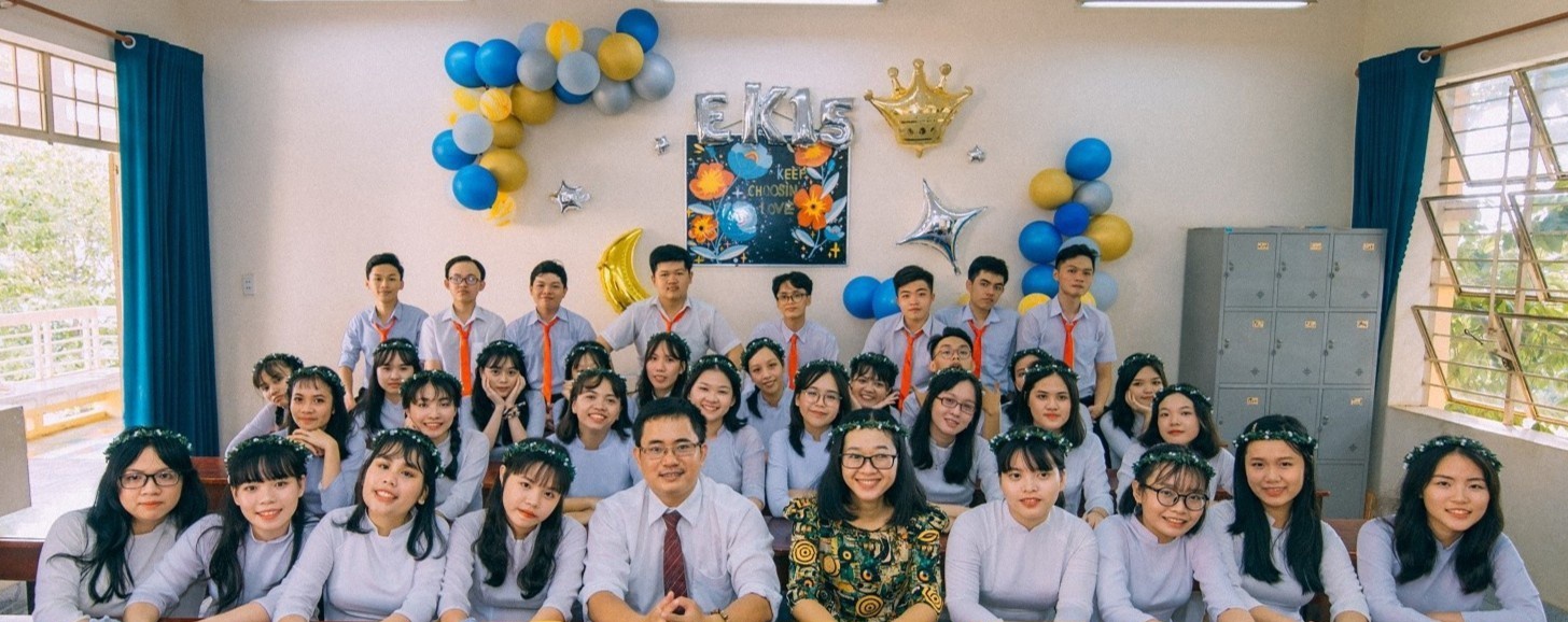 Lop hoc co 19 hoc sinh dat tren 26 diem thi dai hoc anh 2