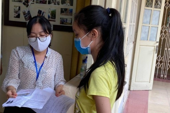 7 thi sinh o Ha Noi lam thu tuc du thi dot 2 hinh anh