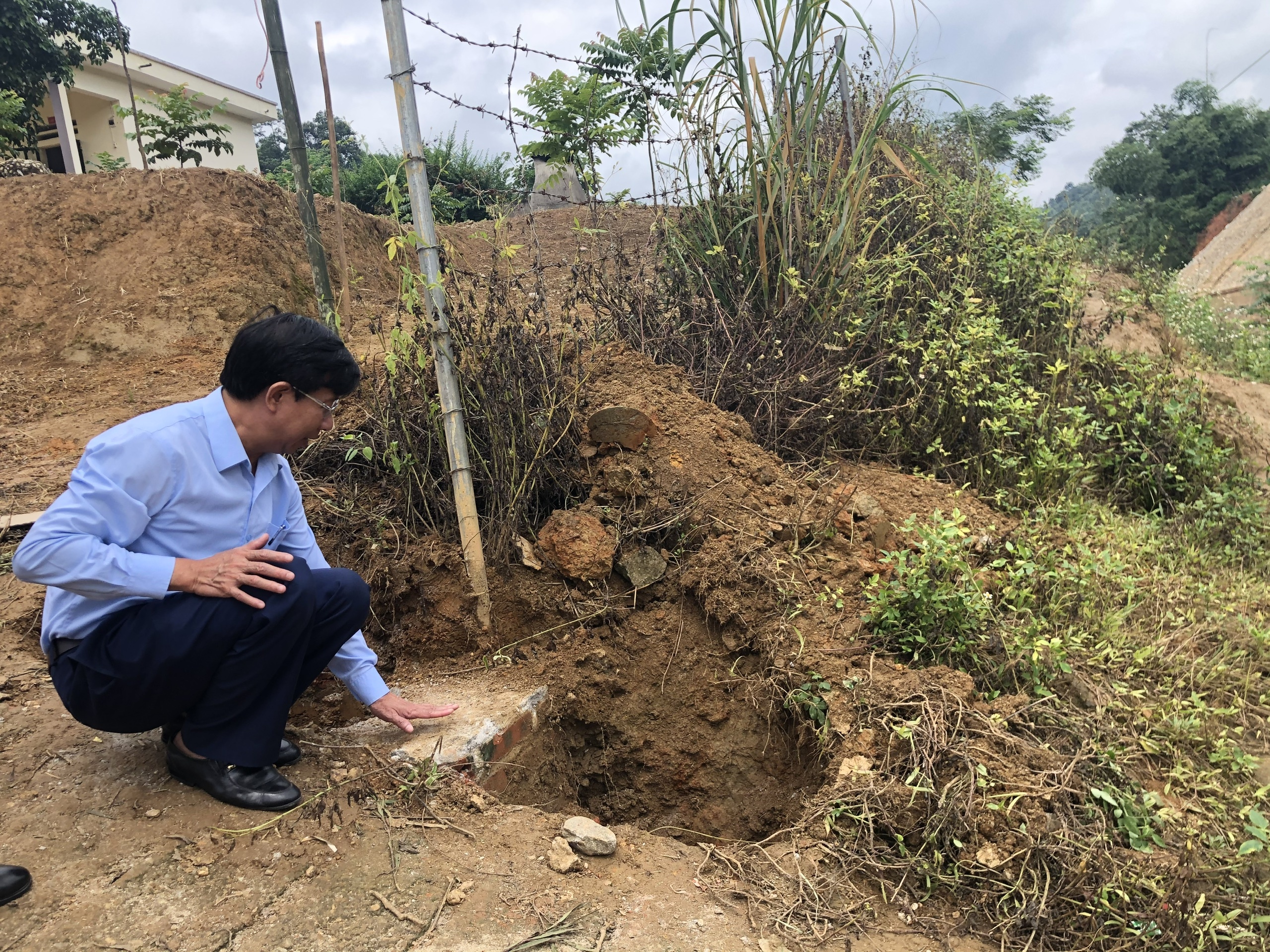 nguyen nhan cong truong do de 3 hoc sinh tu vong anh 1