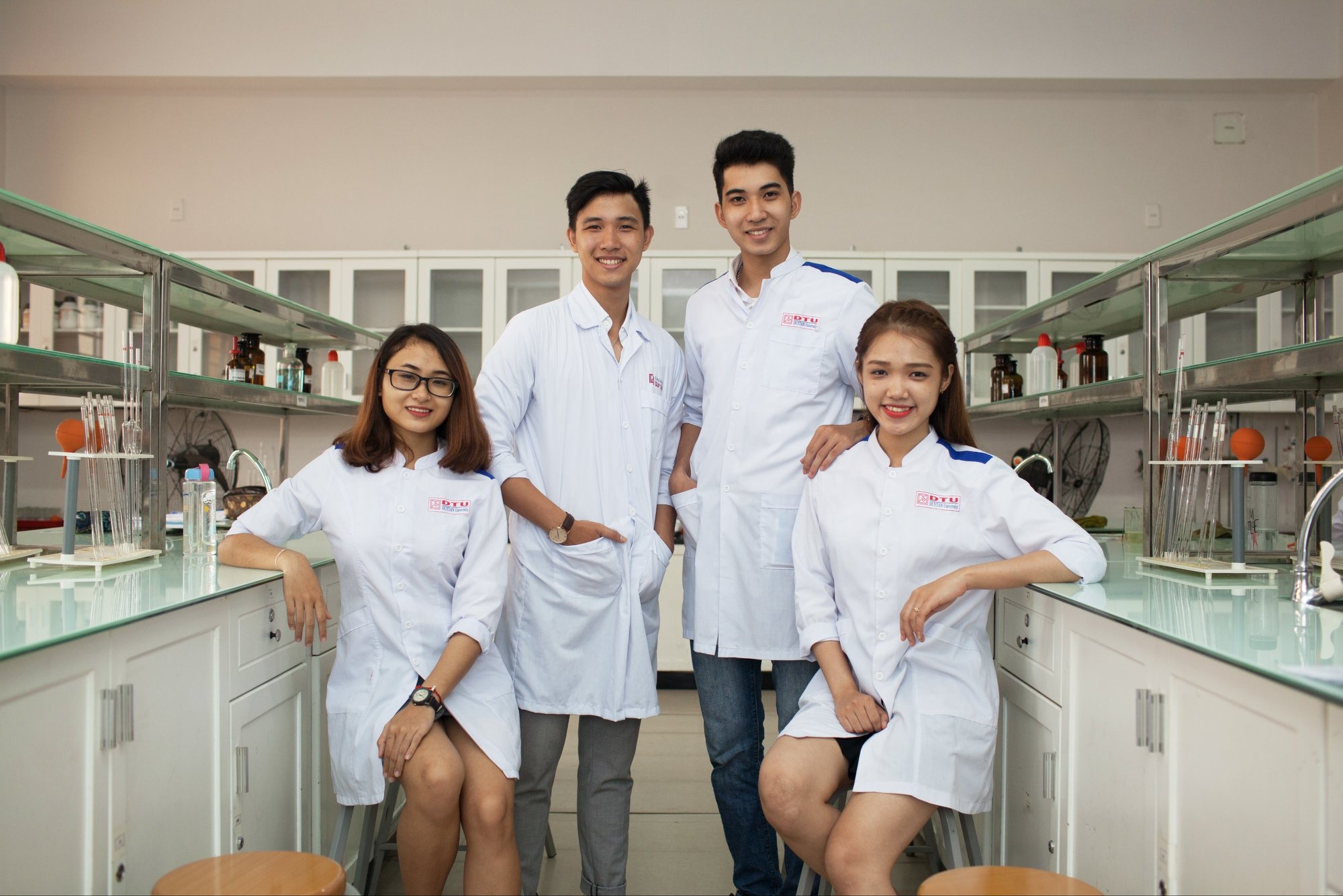 Hoc phi dai hoc ngoai cong lap anh 3