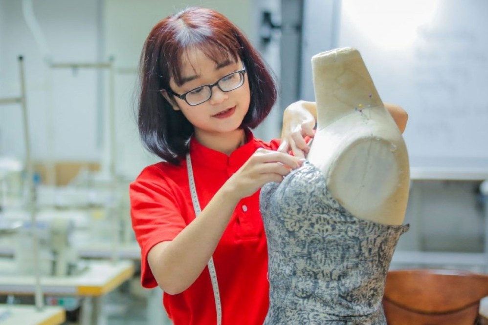 Mot so dai hoc ngoai cong lap tang hoc phi 35% hinh anh