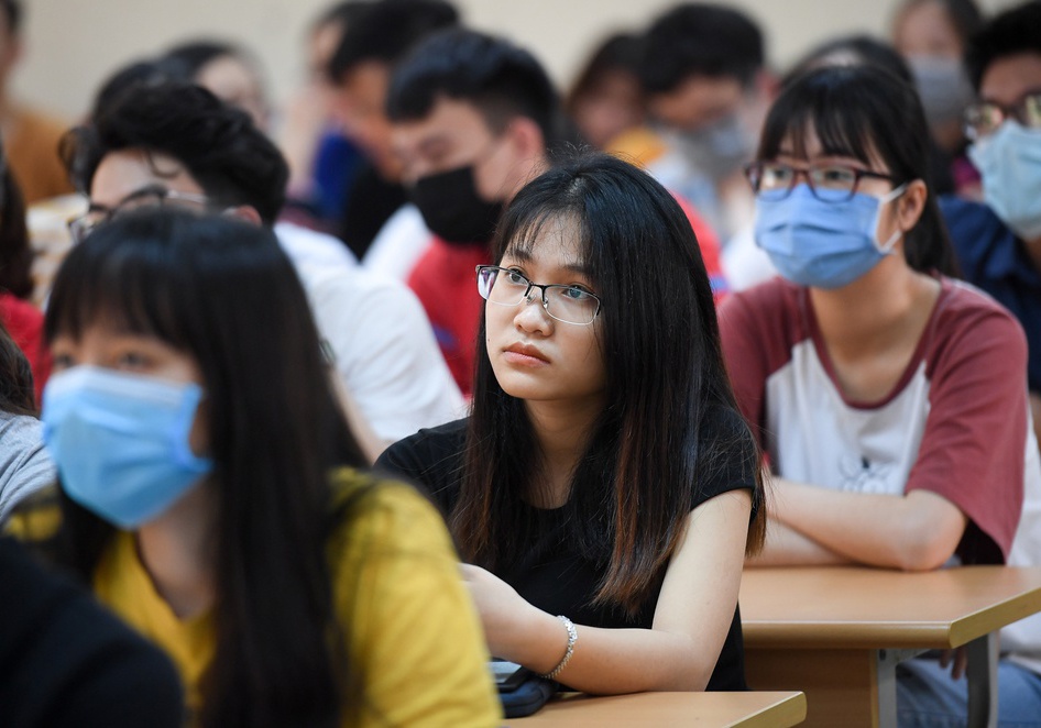 'Tang hoc phi 35%, truong tu thuc phai nang chat luong dao tao' hinh anh