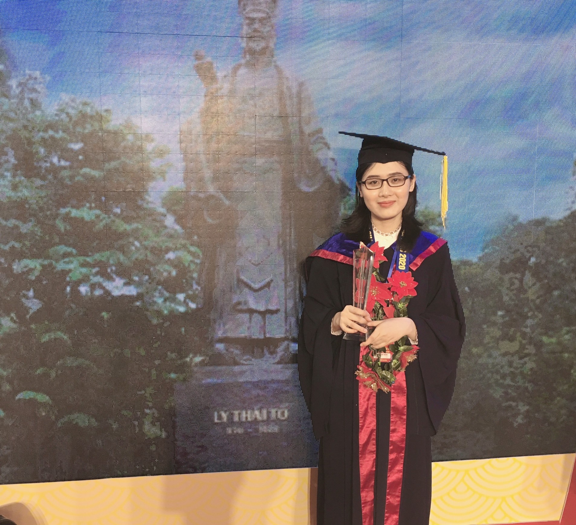 Dai hoc Xay dung anh 6