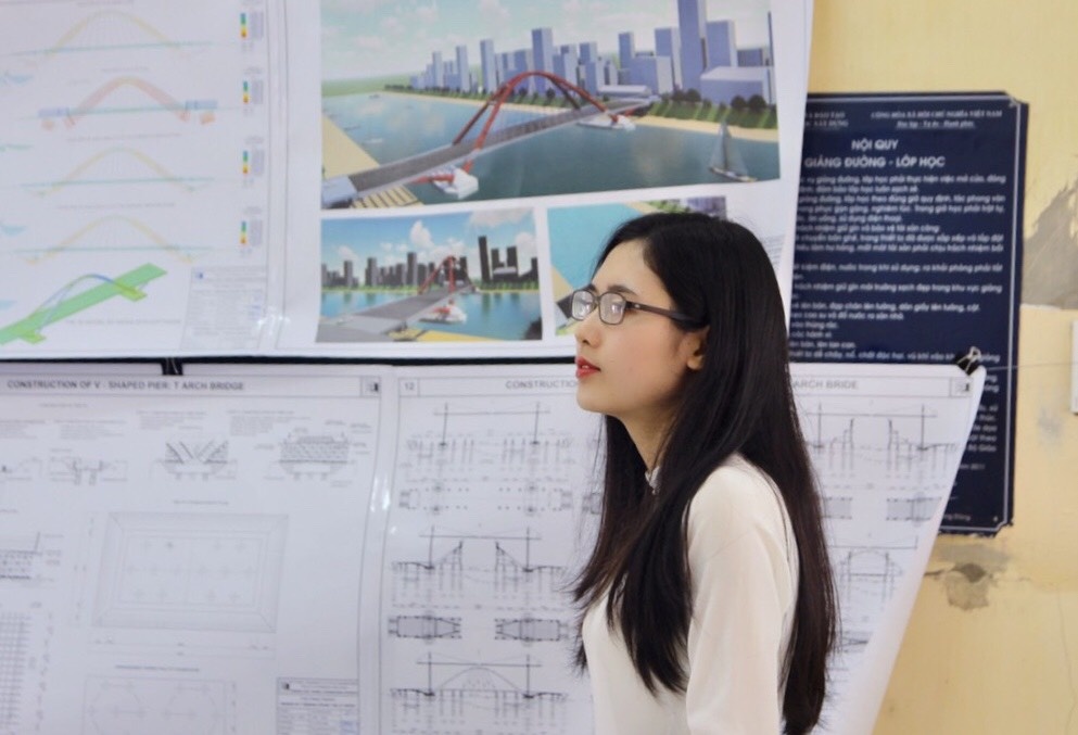Dai hoc Xay dung anh 3