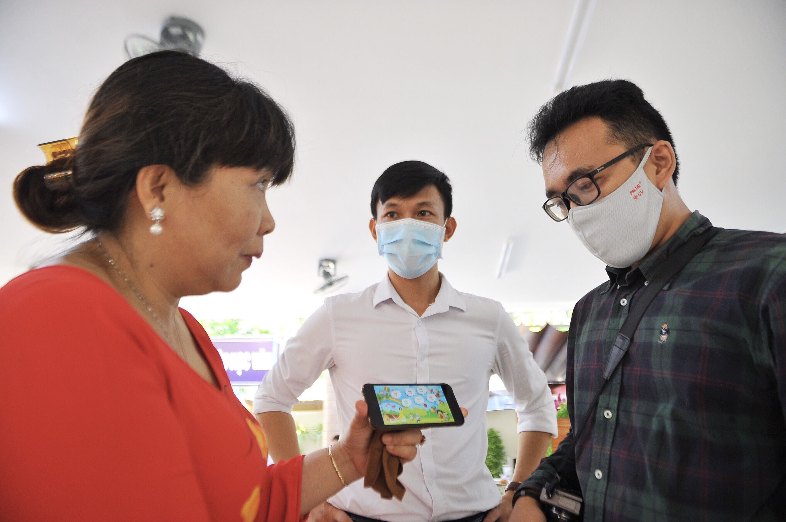 So GD&DT Ha Noi yeu cau cong khai duong day nong ve lam thu hinh anh