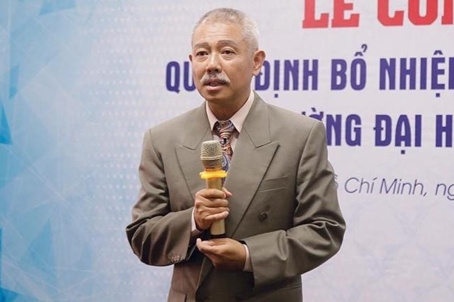 GS Truong Nguyen Thanh thoi lam pho hieu truong DH Van Lang hinh anh