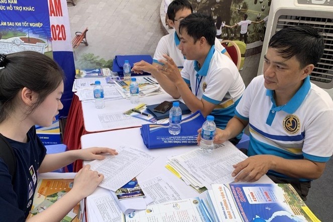 Hon 220.000 thi sinh dieu chinh nguyen vong xet tuyen hinh anh