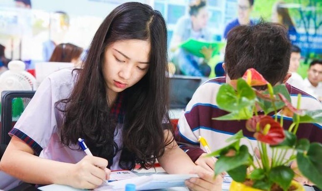 Diem chuan thap nhat cua DH Sai Gon la 15,25 hinh anh