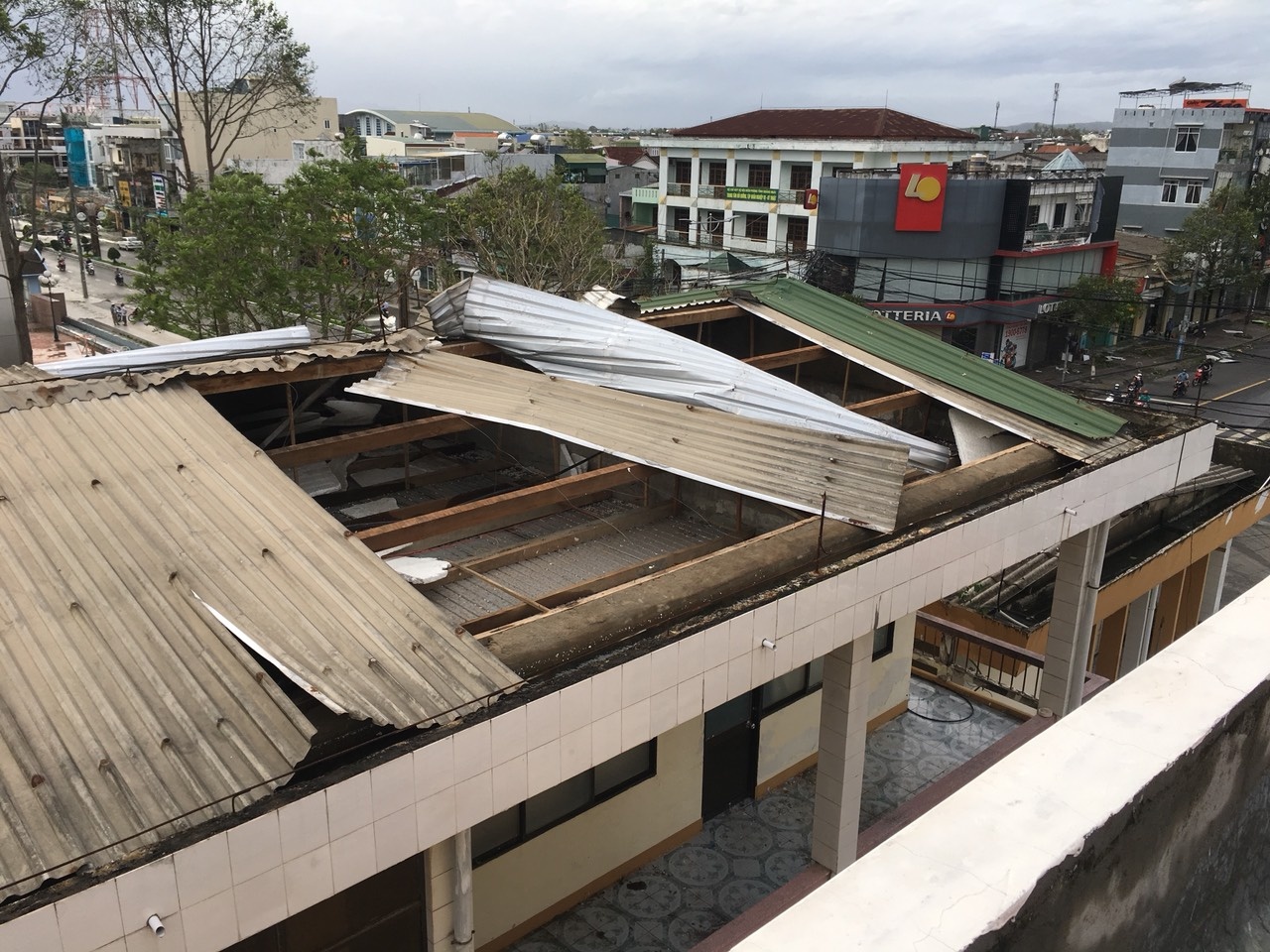 thiệt hại sau bão số 9 ảnh 1 thiet hai sau bao so 9 anh 1