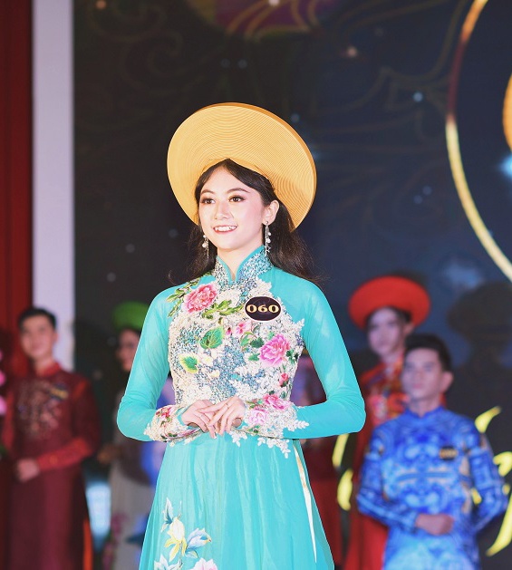 Hoa khôi sư phạm ảnh 4 Hoa khoi su pham anh 4