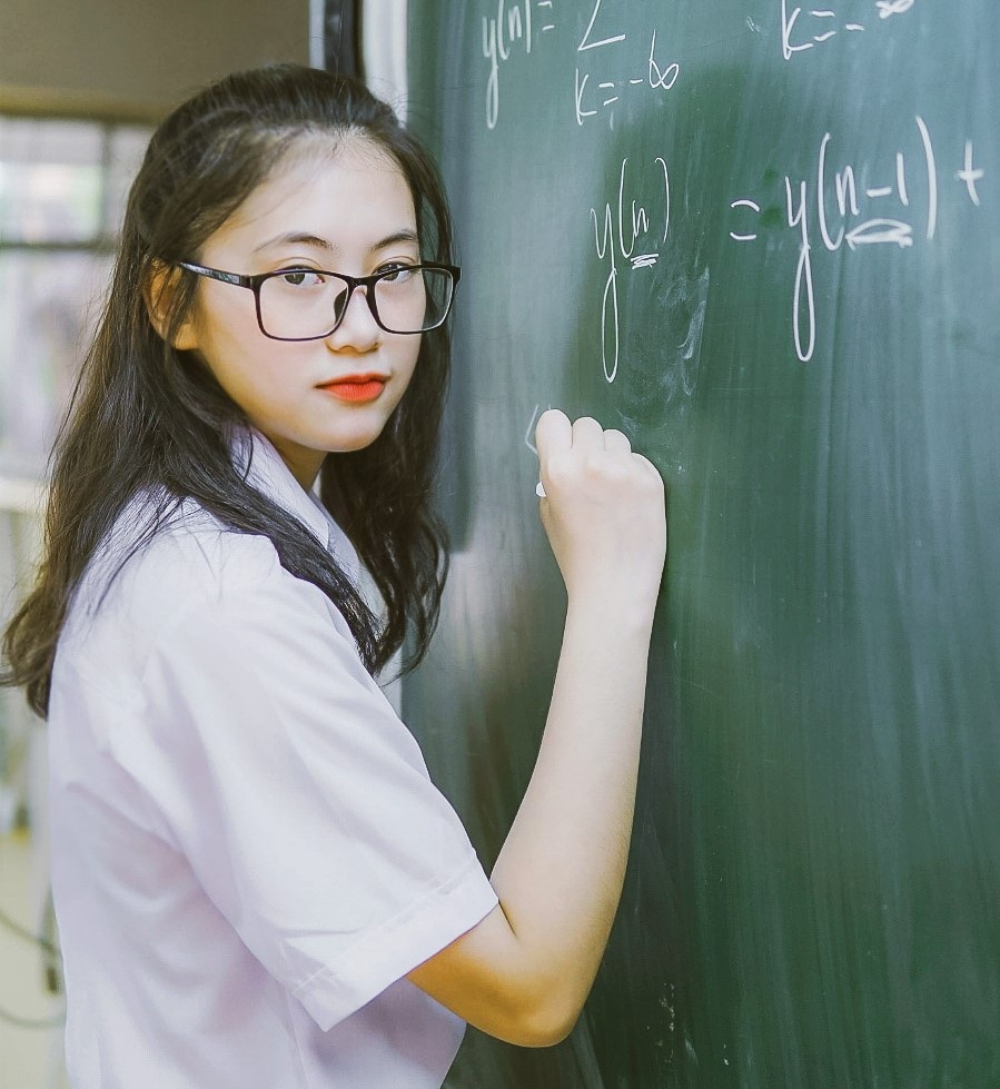 Hoa khôi sư phạm ảnh 2 Hoa khoi su pham anh 2