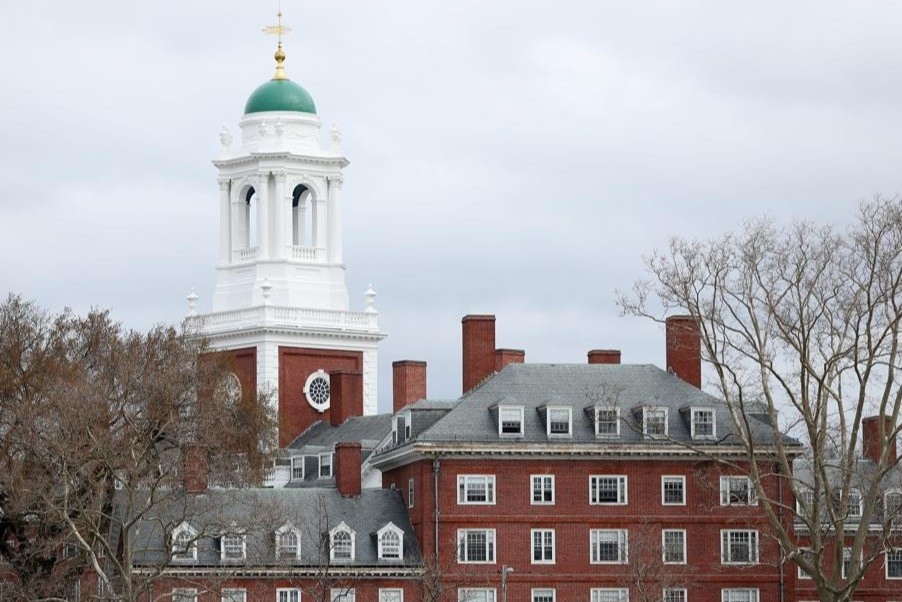 Bac bo cao buoc DH Harvard phan biet doi xu sinh vien goc A hinh anh