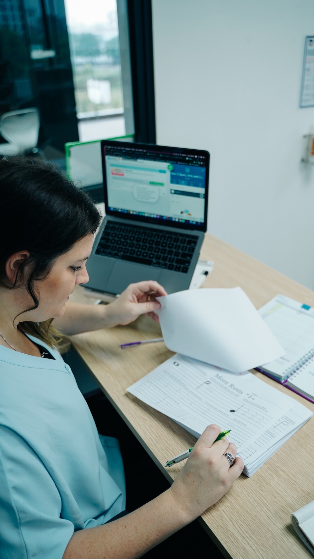 cô giáo người Anh tại trường quốc tế ảnh 14 co giao nguoi Anh tai truong quoc te anh 14