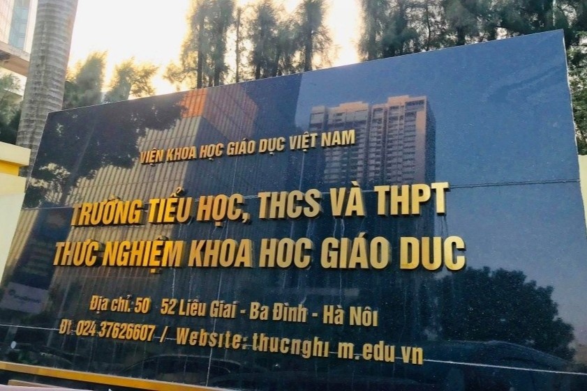 Phat hien gioi trong bua trua cua hoc sinh o truong Thuc nghiem hinh anh