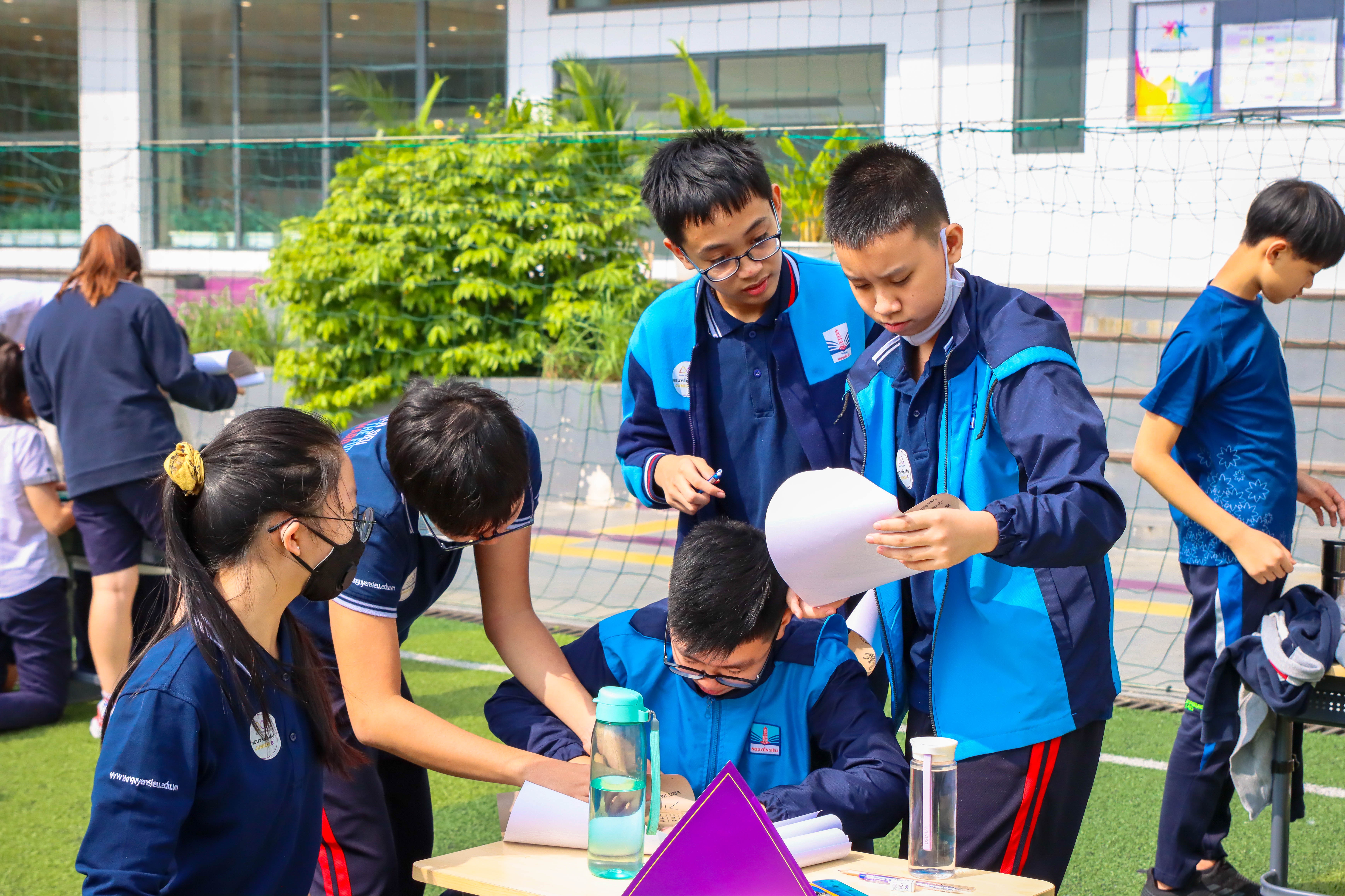 Cuộc thi Toán nơi học sinh giải đố ảnh 1 Cuoc thi Toan noi hoc sinh giai do anh 1