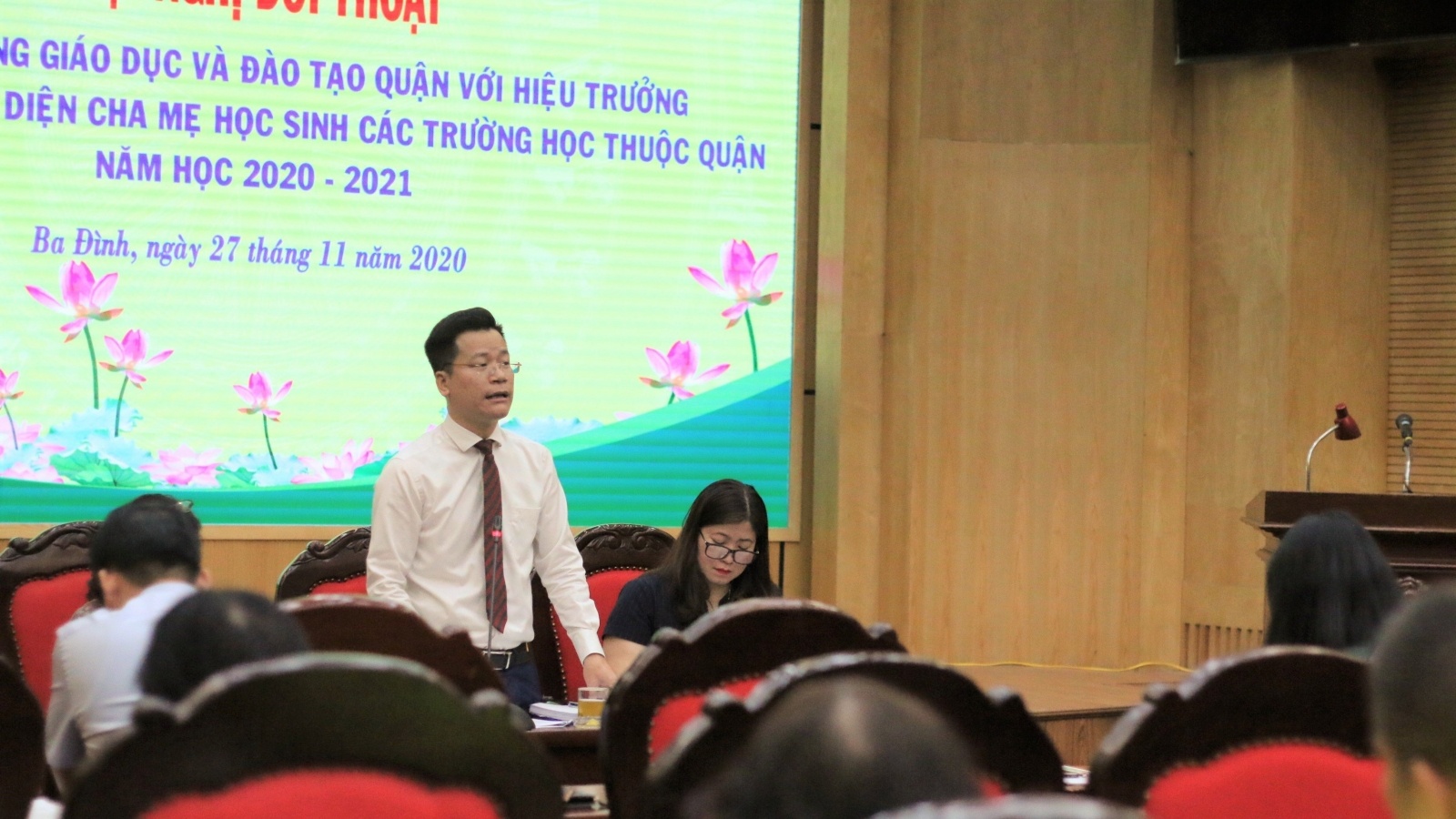 Trưởng phòng giáo dục 'đối chất trực tiếp'  ảnh 1 Truong phong giao duc 'doi chat truc tiep' anh 1