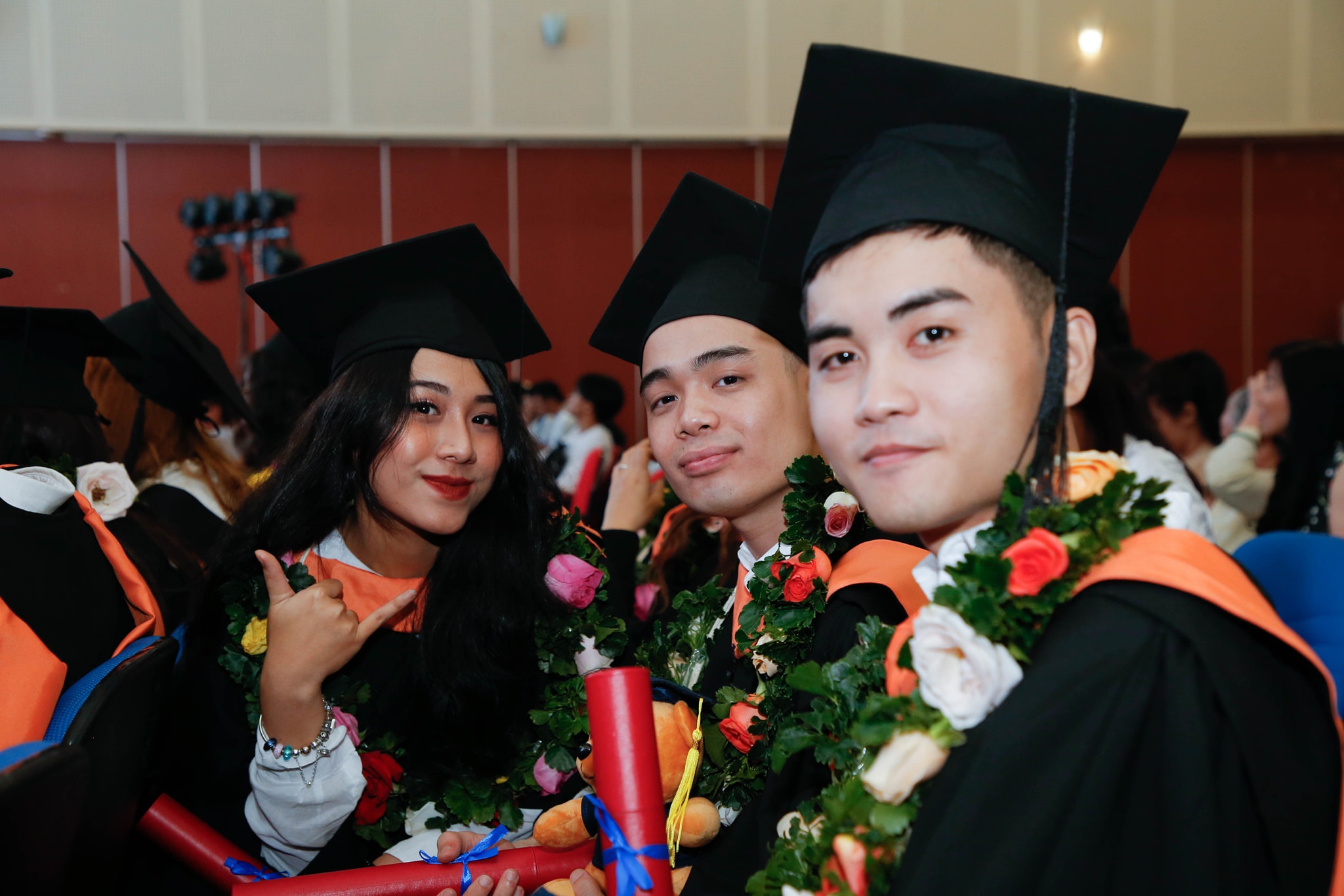 DH Su pham Ky thuat TP.HCM doi le tot nghiep vi dich Covid-19 hinh anh