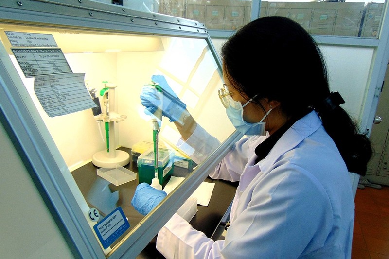 khong can thiet dong cua neu chi co F2 anh 1