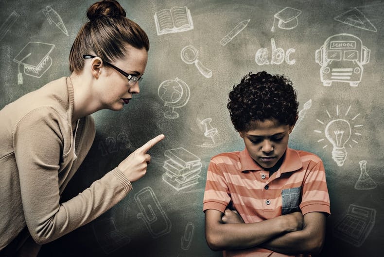 beu ten hoc sinh truoc lop anh 1