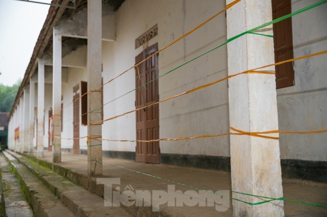 thay tro bo lop ra nha giu xe de hoc anh 5