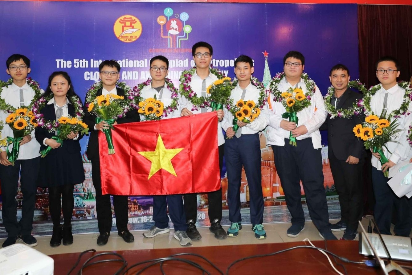 Hoc sinh Ha Noi gianh 5 huy chuong vang Olympic Quoc te hinh anh