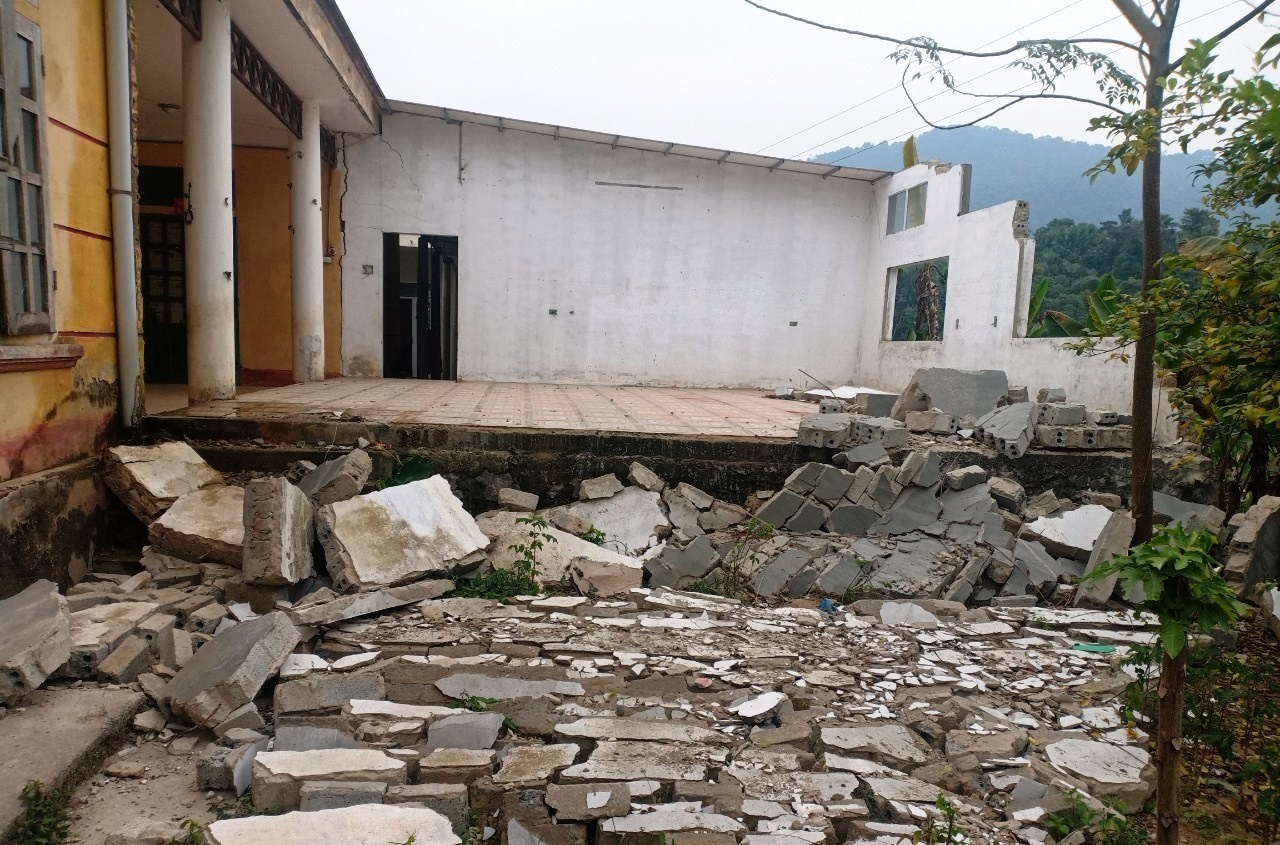 Phong do sap, 200 tre mam non phai di hoc nho hinh anh