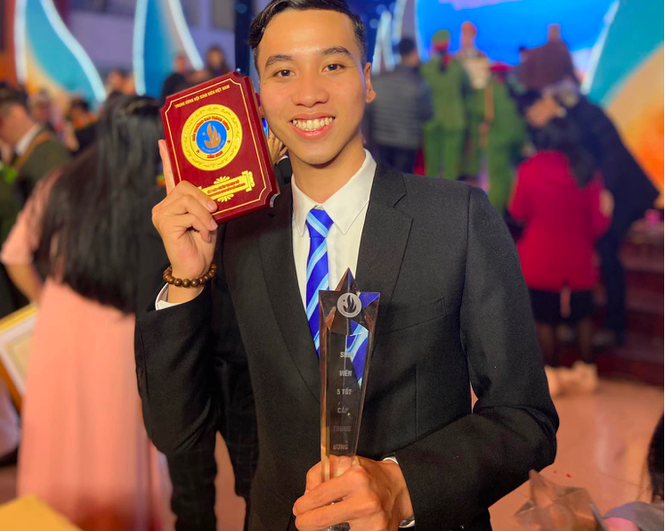 Cứ sống và làm việc hết mình ảnh 2 Cu song va lam viec het minh anh 2