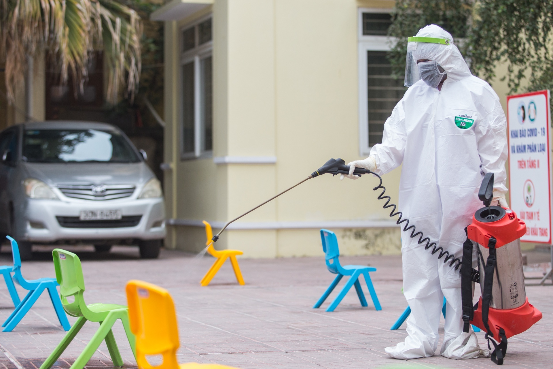 cho con ve que tranh dich anh 2