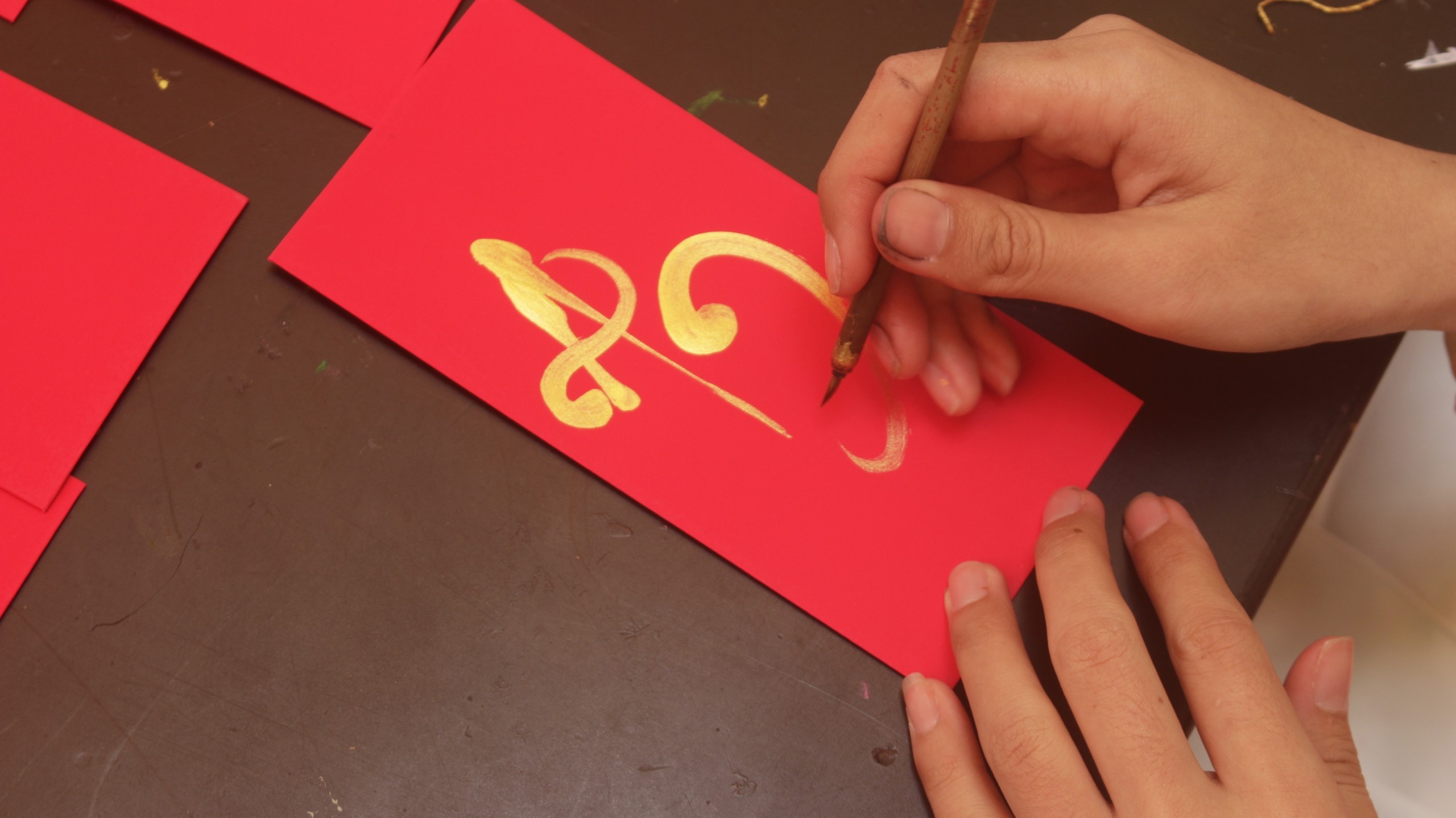 Cuu sinh vien DH Van Hien cho chu o pho ong do anh 3