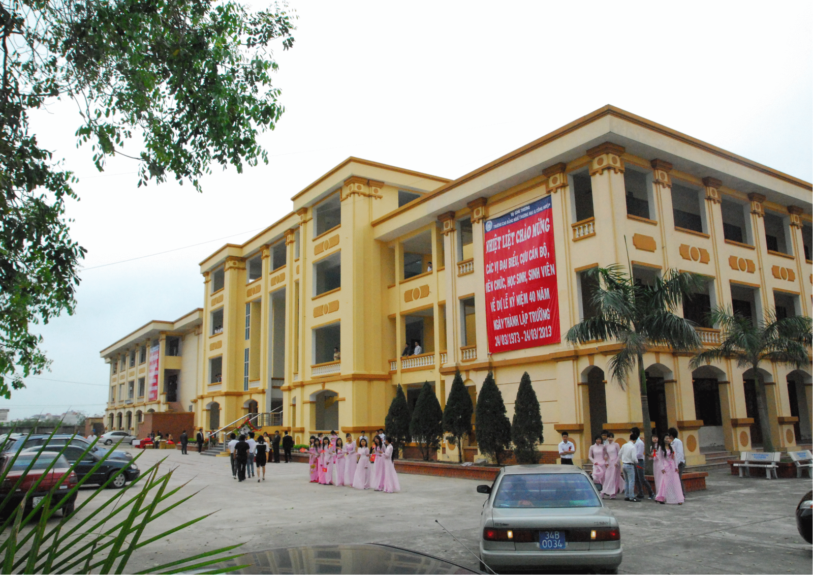 Ca nghi nhiem tai Hung Yen la giao vien anh 1