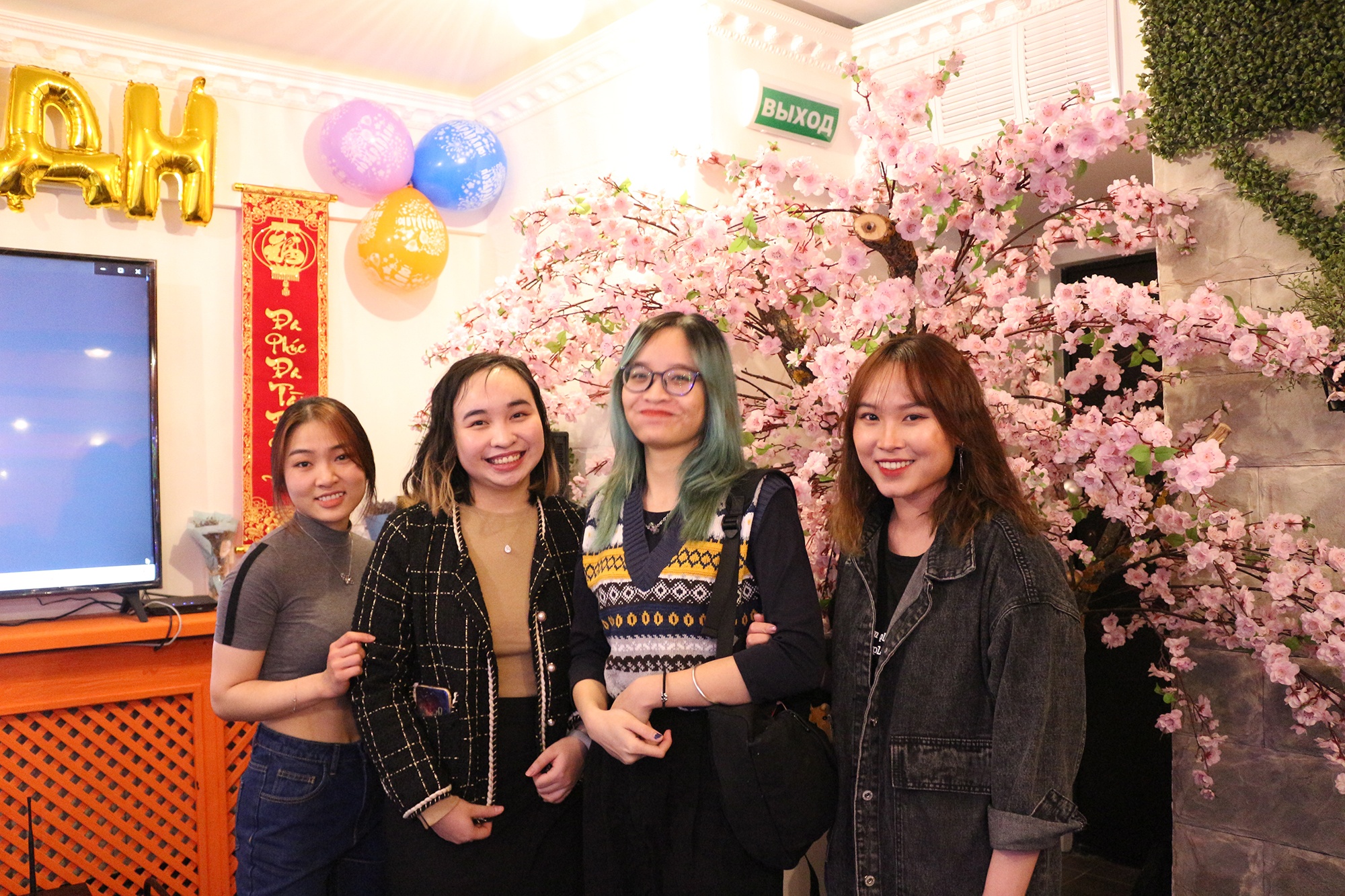 Du hoc sinh Viet don Tet co truyen anh 3