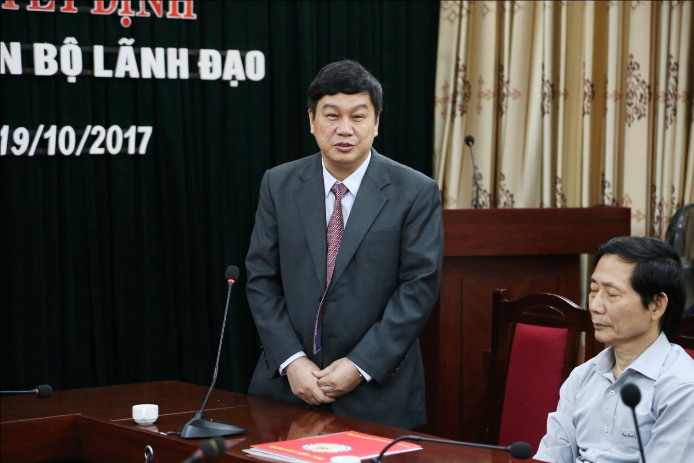18 nhà giáo được phong tặng Nhà giáo Nhân dân ảnh 5 18 nha giao duoc phong tang Nha giao Nhan dan anh 5