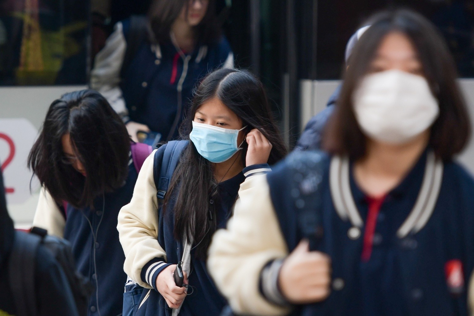 So GD&DT Ha Noi de xuat cho hoc sinh nghi hoc vi Covid-19 hinh anh