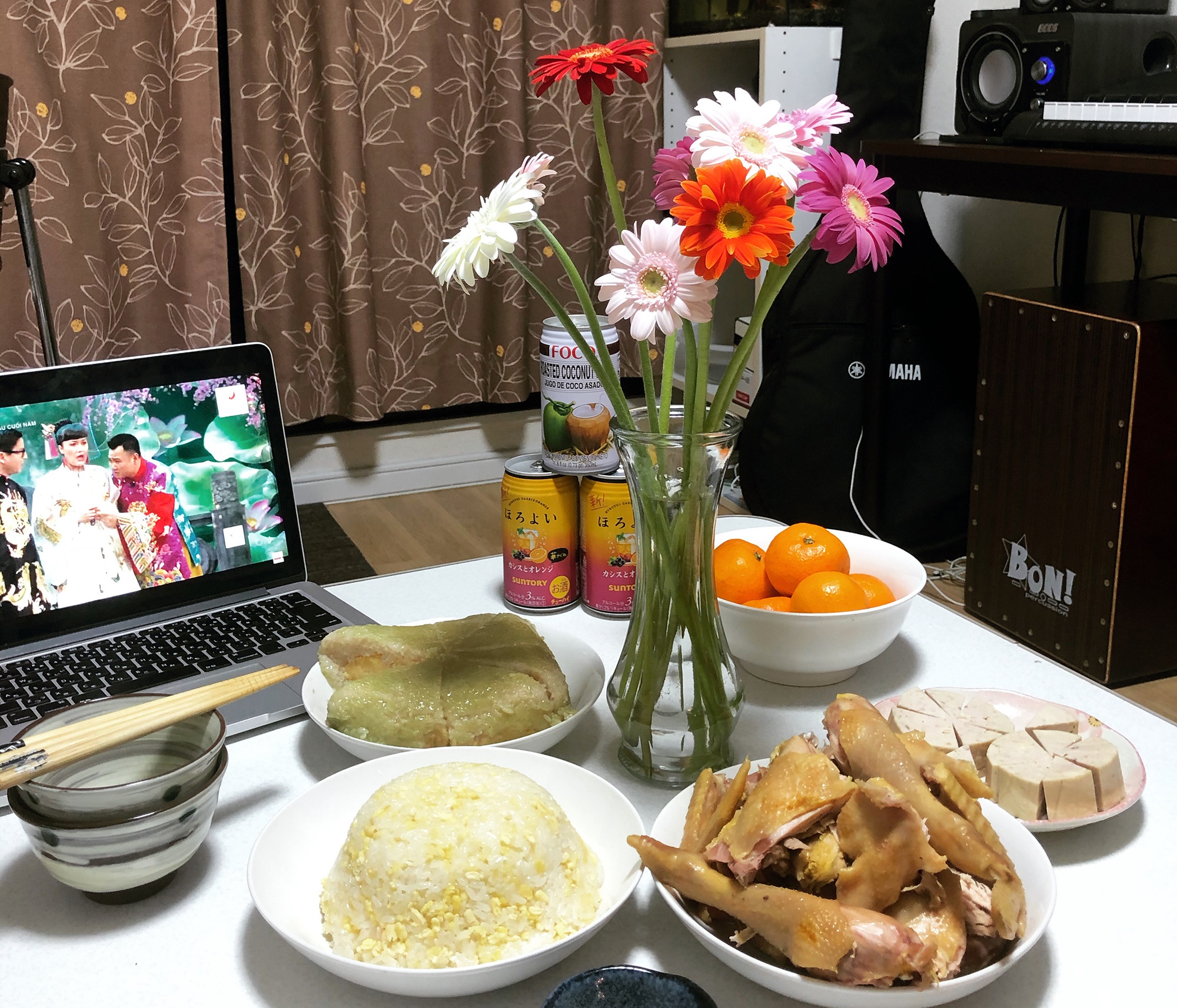 Du hoc sinh Viet o Nhat Ban mua banh chung anh 1