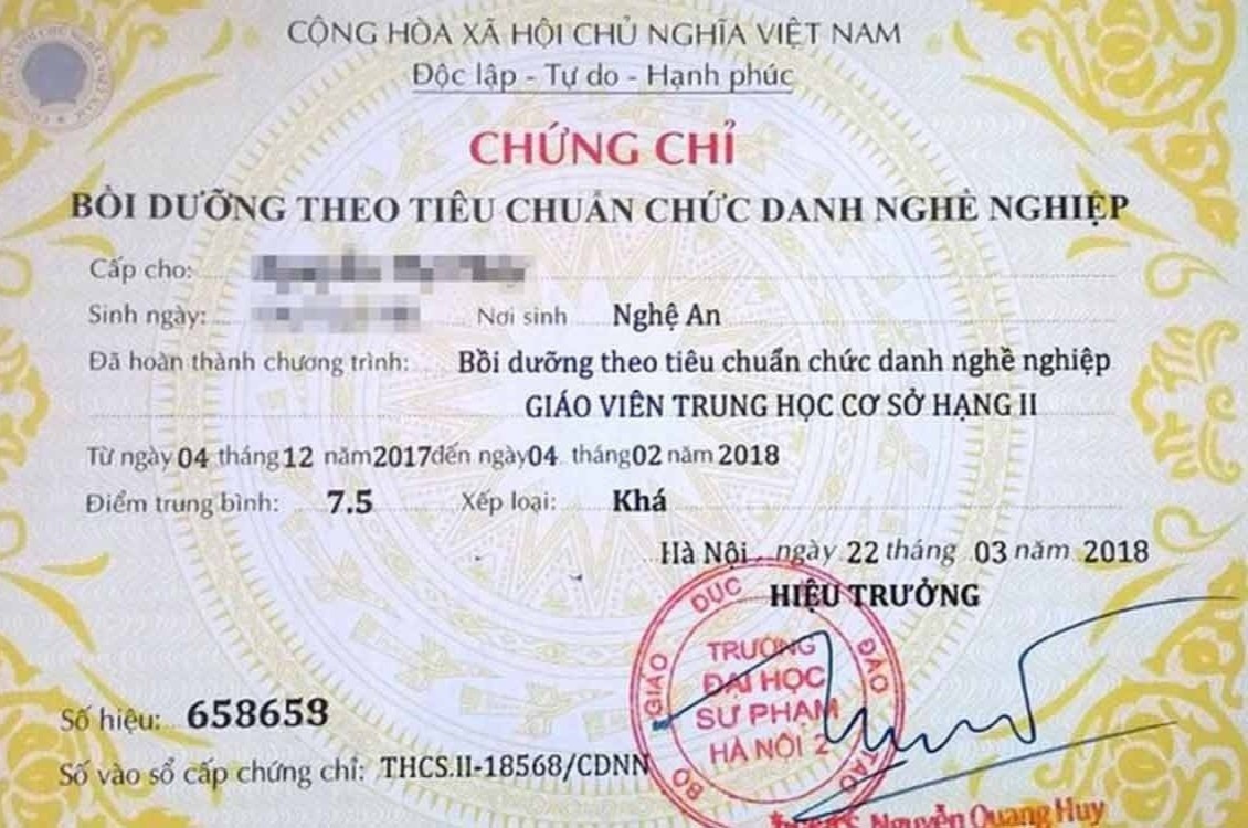 Tai sao phan hang dao duc giao vien thanh 1, 2, 3? hinh anh