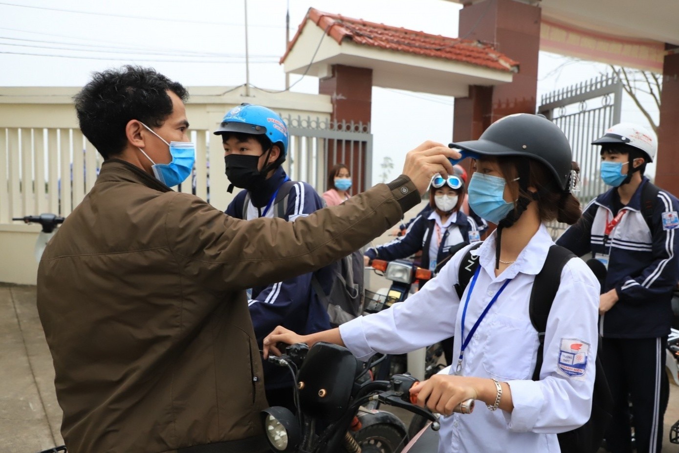 Hang chuc co so cach ly tap trung duoc ban giao cho truong o Hai Duong hinh anh