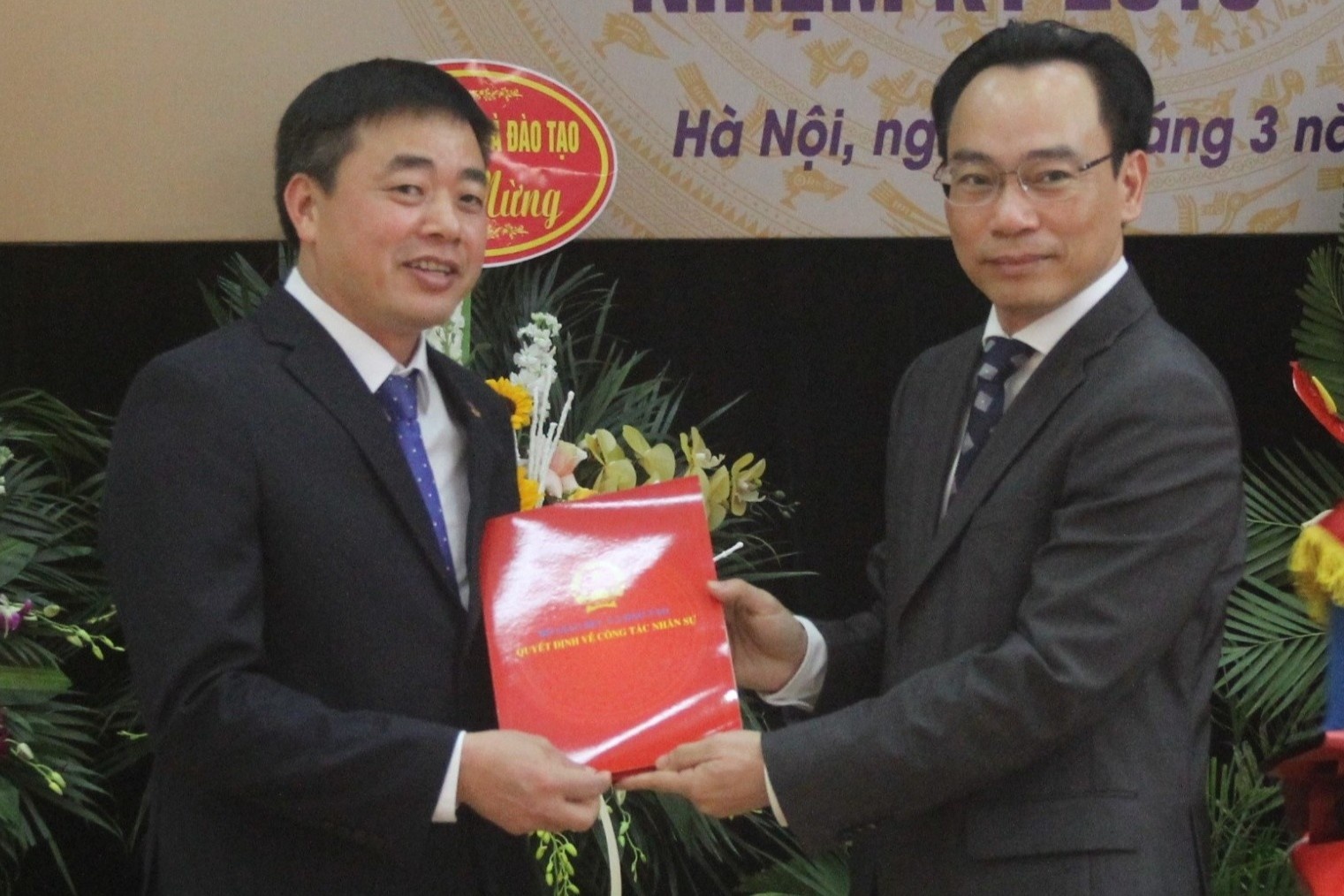 TS Nguyen Duy Quyet lam hieu truong DH Su pham The duc The thao Ha Noi hinh anh