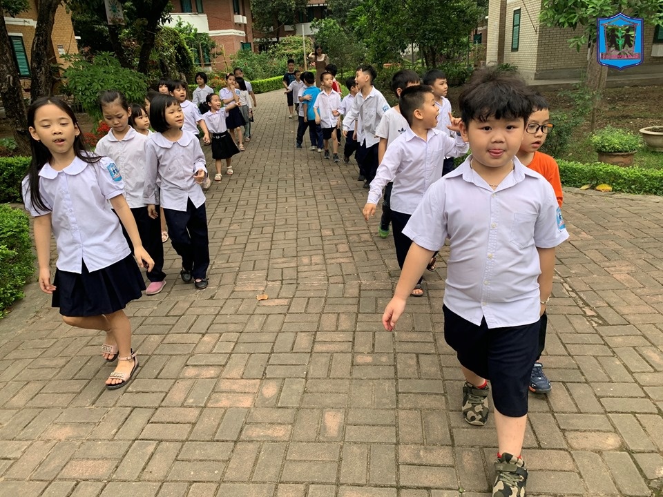 phụ huynh có thể cho con học trường tư  ảnh 3 phu huynh co the cho con hoc truong tu anh 3
