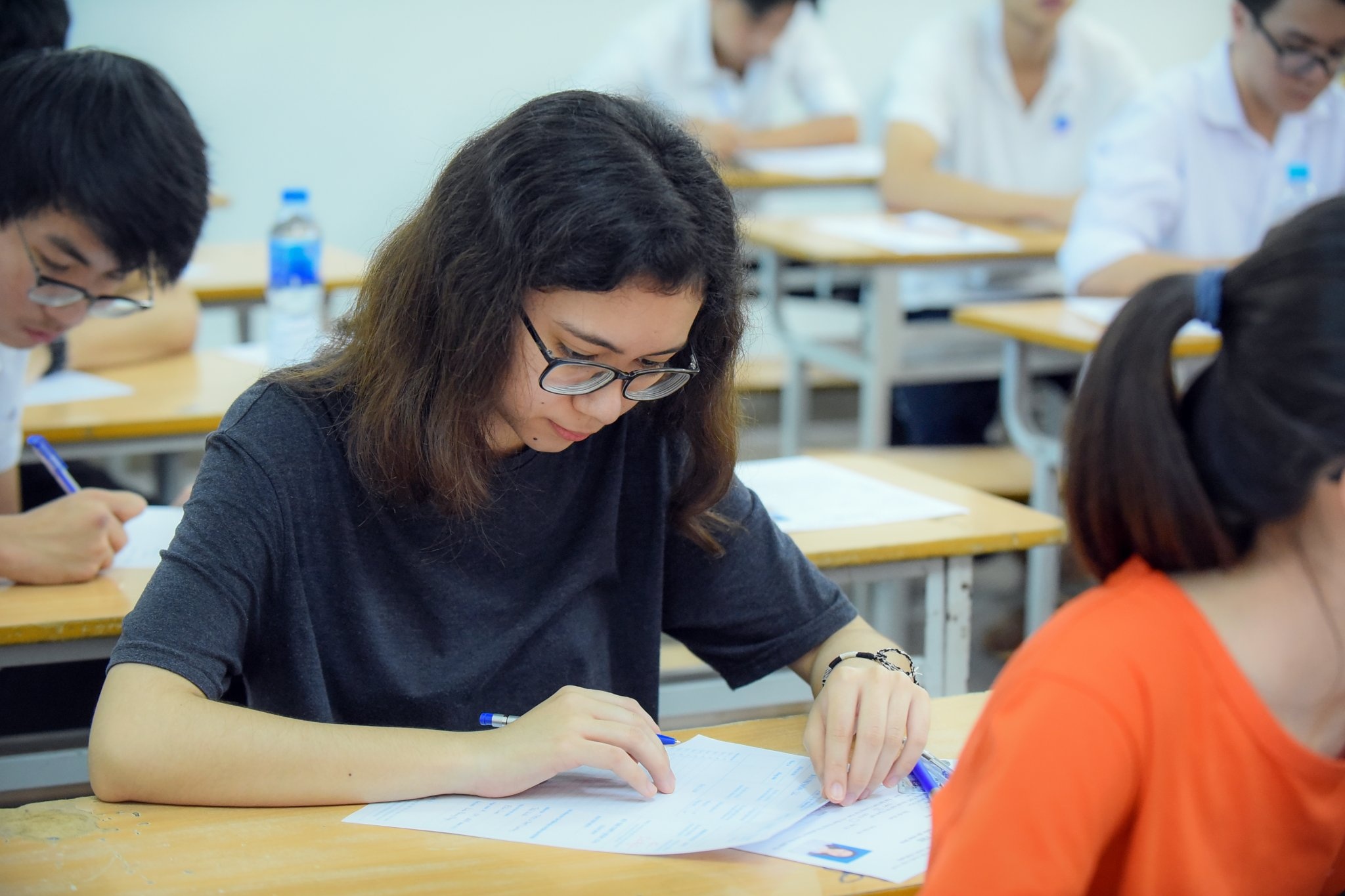 giam muc thu phi xet tuyen anh 1