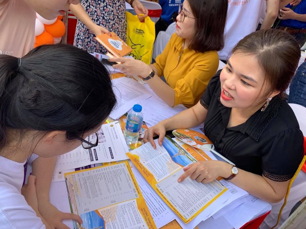 Nhung 'cam bay ngot ngao' thi sinh can tranh anh 1