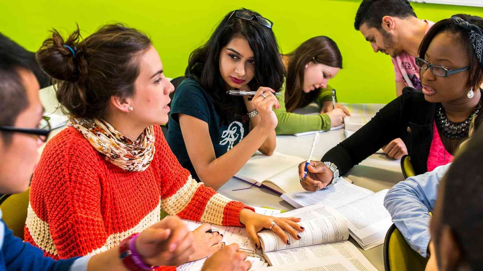 nganh nguoi giau thuong theo hoc anh 10