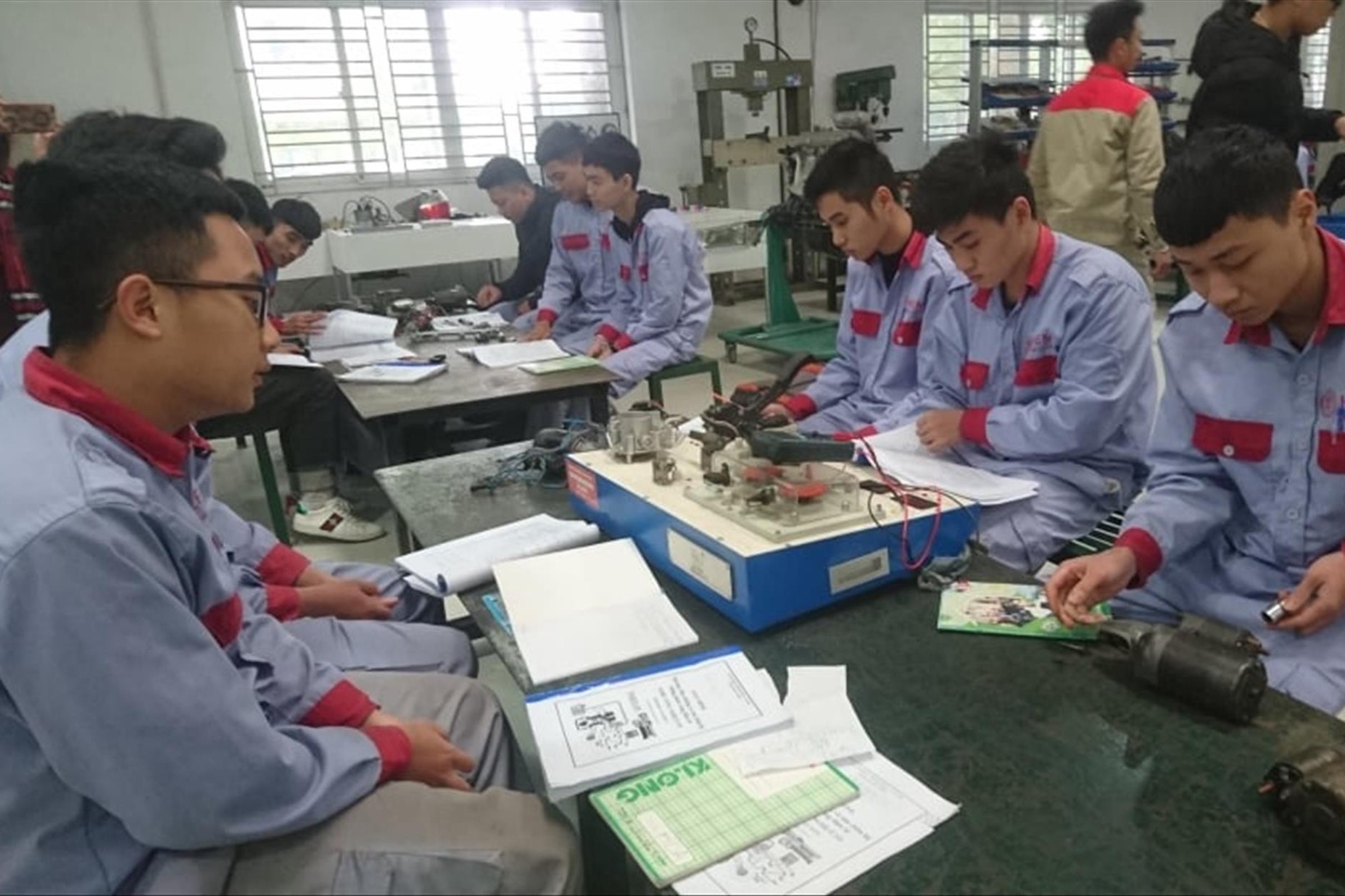 Dung day van hoa trong truong nghe? hinh anh