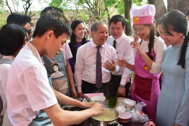 Giao duc hoc sinh bang ky nang gia chanh hinh anh