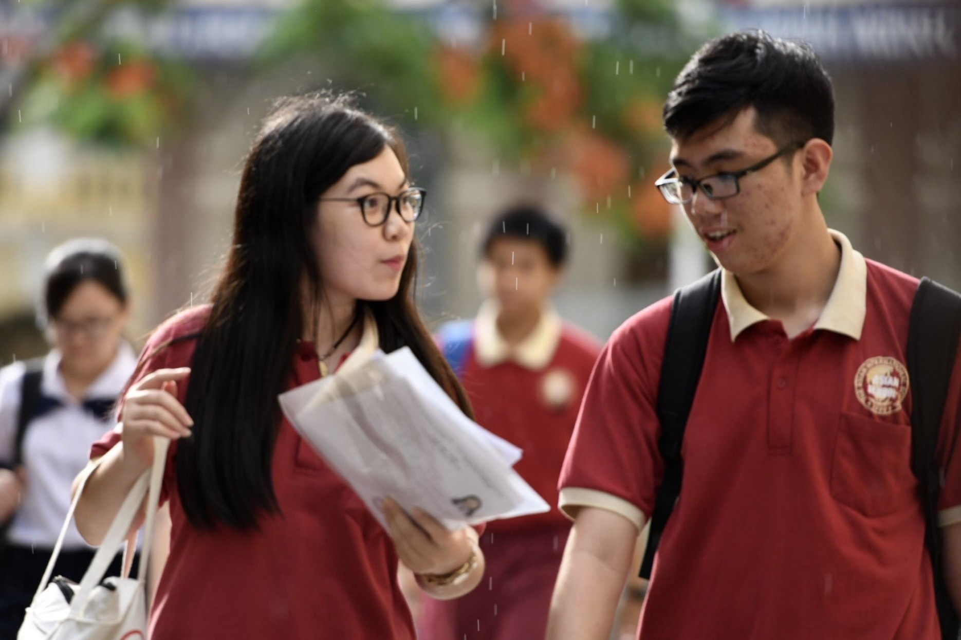 Bo GD&DT len tieng viec cac truong tang hoc phi hinh anh
